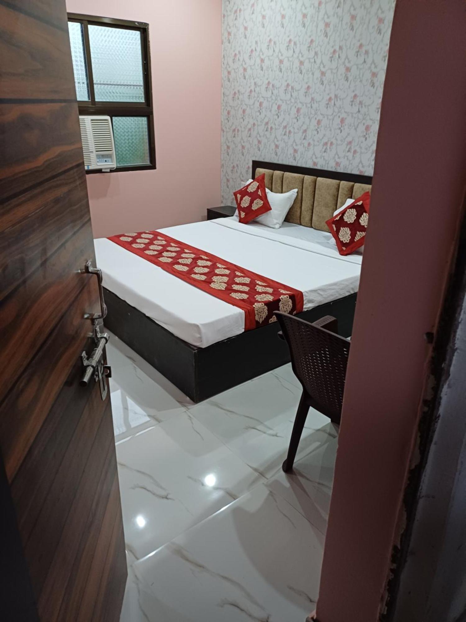 Baba Paying Guest House Váránaszi Kültér fotó
