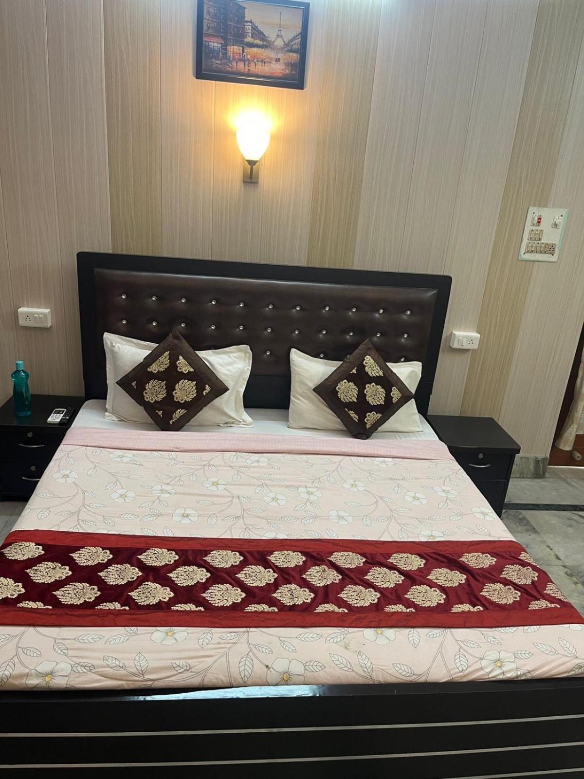 Baba Paying Guest House Váránaszi Kültér fotó